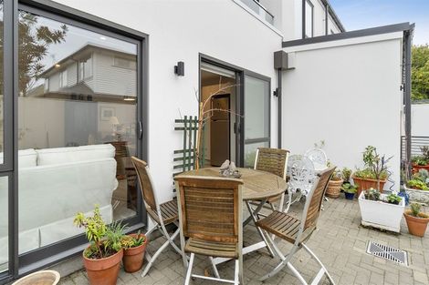 Photo of property in 20b Hewitts Road, Merivale, Christchurch, 8014