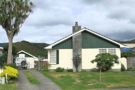 Photo of property in 35 Mountbatten Grove, Clouston Park, Upper Hutt, 5018