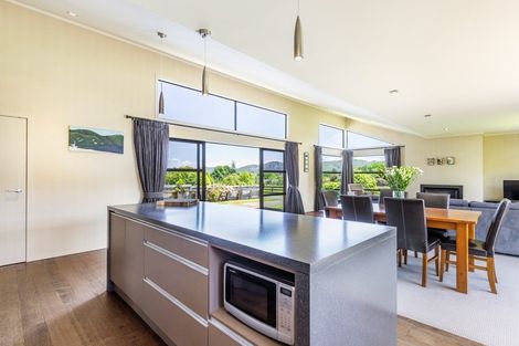 Photo of property in 108 Kinloch Road, Kinloch, Taupo, 3377