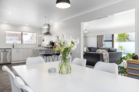 Photo of property in 24 Lachlan Drive, Dinsdale, Hamilton, 3204