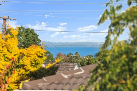 Photo of property in 103 Golf Road, New Lynn, Auckland, 0600