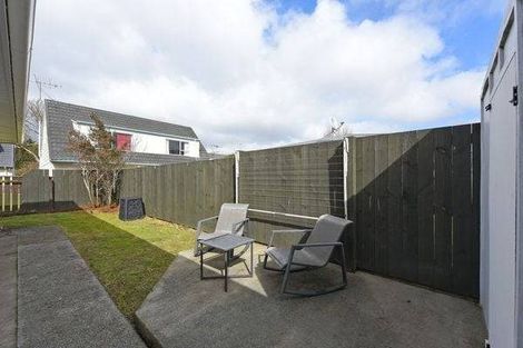 Photo of property in 2/16a Ranfurly Street, Trentham, Upper Hutt, 5018