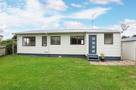 Photo of property in 11 Constable Road, Waiuku, 2123