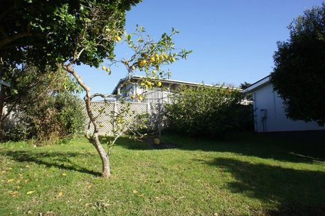 Photo of property in 44 Channel View Road, Campbells Bay, Auckland, 0630