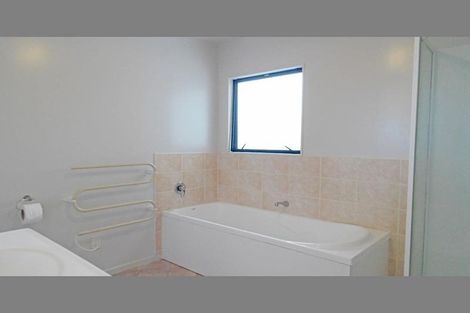 Photo of property in 12b Wicklam Lane, Greenhithe, Auckland, 0632