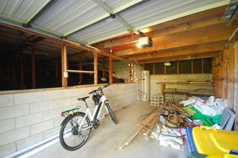 Photo of property in 1/52 Knightsbridge Drive, Forrest Hill, Auckland, 0620
