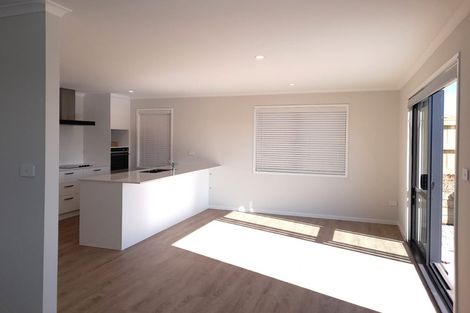 Photo of property in 51 Ridge Drive, Omokoroa, 3114