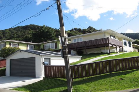 Photo of property in 211 Wainuiomata Road, Wainuiomata, Lower Hutt, 5014