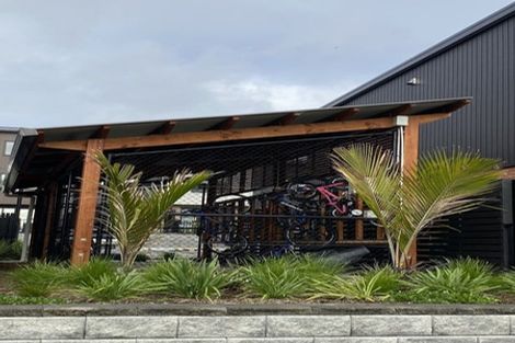 Photo of property in 51 Jabuka Street, Glen Eden, Auckland, 0602