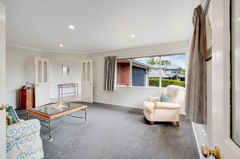 Photo of property in 9 Aloma Way, Glenview, Hamilton, 3206