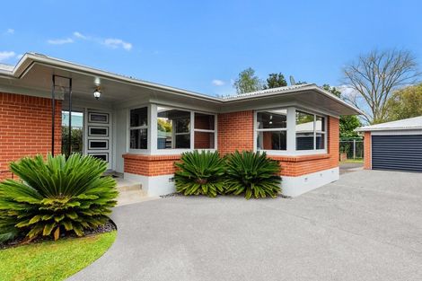 Photo of property in 9 Lynwood Place, Chedworth, Hamilton, 3210