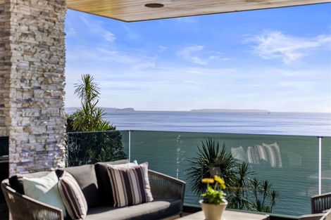 Photo of property in 123a Churchill Road, Rothesay Bay, Auckland, 0630