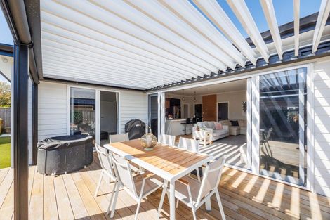 Photo of property in 11a Belvedere Crescent, Takaro, Palmerston North, 4412