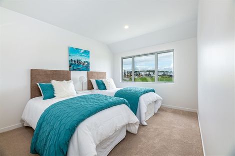 Photo of property in 2 Hea Road, Hobsonville, Auckland, 0616