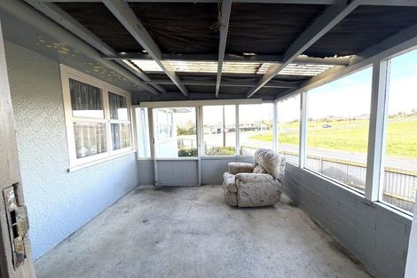 Photo of property in 6 Ranfurly Street, Waitara, 4320