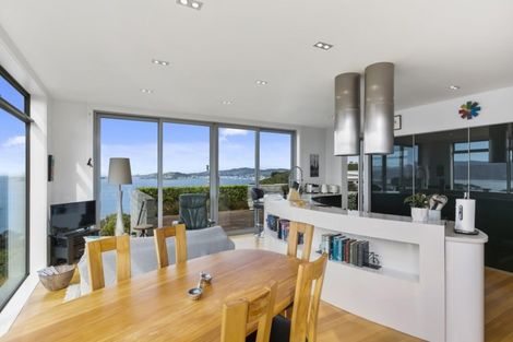 Photo of property in 25 Cromwell Point, Newlands, Wellington, 6037