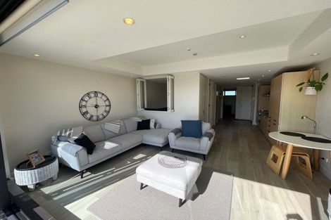 Photo of property in Customhouse Apartments, 314l Maunganui Road, Mount Maunganui, 3116