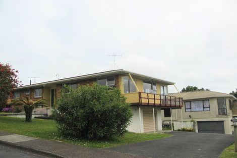 Photo of property in 4 Tower Hill, Stanmore Bay, Whangaparaoa, 0930