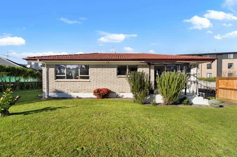 Photo of property in 4/24 Alfriston Road, Manurewa East, Auckland, 2102