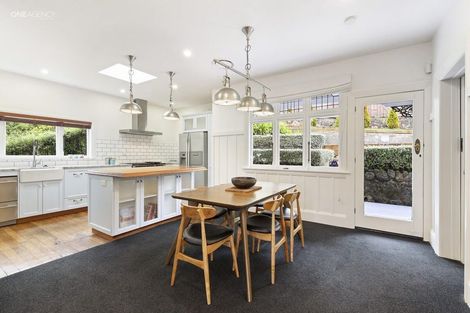 Photo of property in 14 Valley Road, Cashmere, Christchurch, 8022