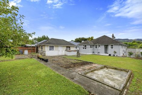 Photo of property in 15 Maher Street, Elderslea, Upper Hutt, 5018