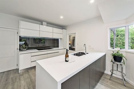 Photo of property in 36 Jacksons Road, Lyttelton, 8082