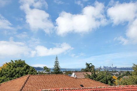 Photo of property in 11 Hassan Drive, Massey, Auckland, 0614