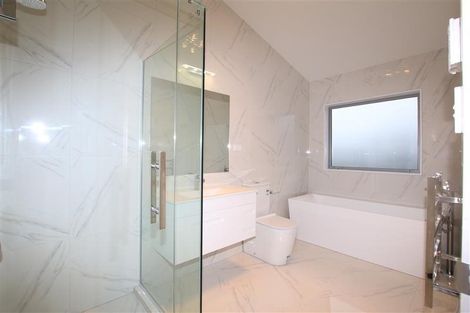 Photo of property in 25 Caldera Drive, Long Bay, Auckland, 0630