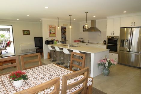 Photo of property in 46 Leeward Drive, Whitianga, 3510