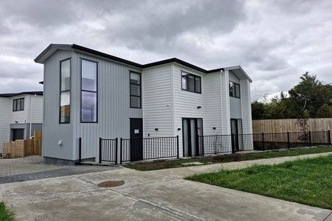 Photo of property in 16a Hobsonville Road, West Harbour, Auckland, 0618