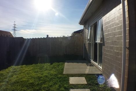 Photo of property in 18 Popokatea Drive, Takanini, 2112