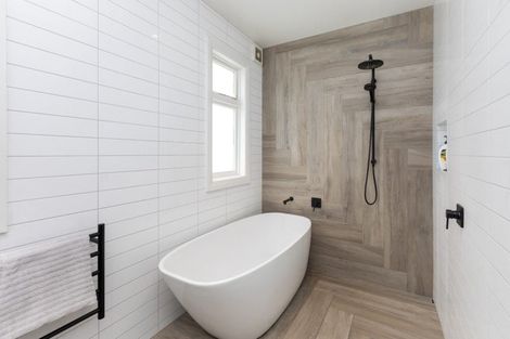 Photo of property in 35 Kensington Avenue, Mairehau, Christchurch, 8013