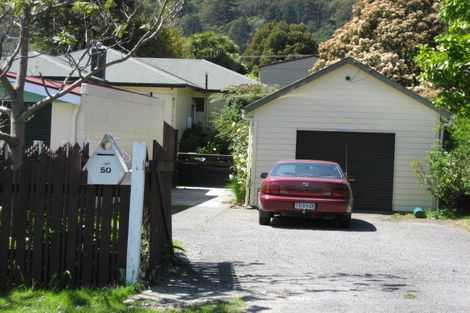 Photo of property in 50 Durham Street, Picton, 7220