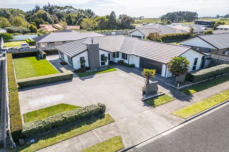 Photo of property in 19 Keene Drive, Bell Block, New Plymouth, 4312
