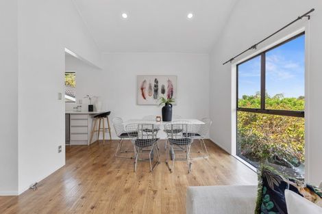 Photo of property in 1/22 Simon Ellice Drive, Bayview, Auckland, 0629