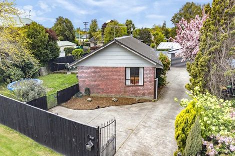 Photo of property in 68 Main North Road, Woodend, 7610