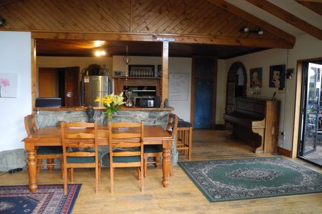 Photo of property in 12 Oxford Street, Waimate, 7924