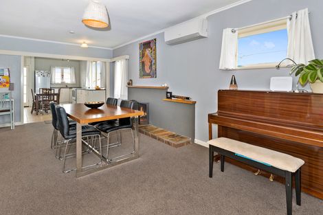 Photo of property in 1/450 Great South Road, Opaheke, Papakura, 2113