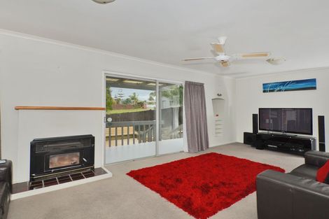 Photo of property in 13 Jeeves Place, Tikipunga, Whangarei, 0112
