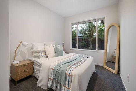 Photo of property in 4 Monterey Place, Parklands, Christchurch, 8083