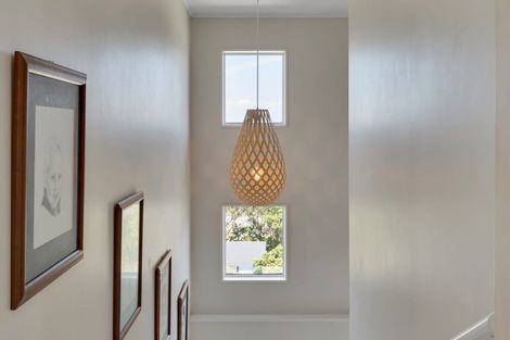 Photo of property in 6 Scott Street, Moturoa, New Plymouth, 4310