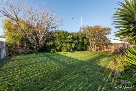 Photo of property in 1 Sandford Street, Trentham, Upper Hutt, 5018