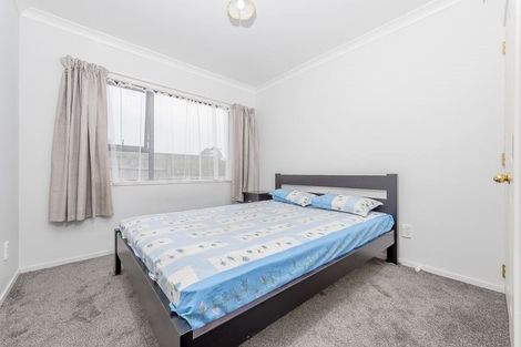 Photo of property in 87a Triangle Road, Massey, Auckland, 0614