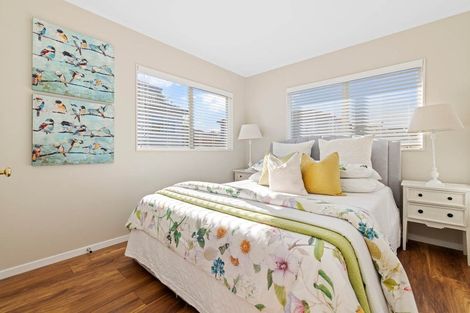 Photo of property in 13 Oakridge Way, Northpark, Auckland, 2013