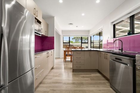 Photo of property in 15 Collie Street, Hillpark, Auckland, 2102