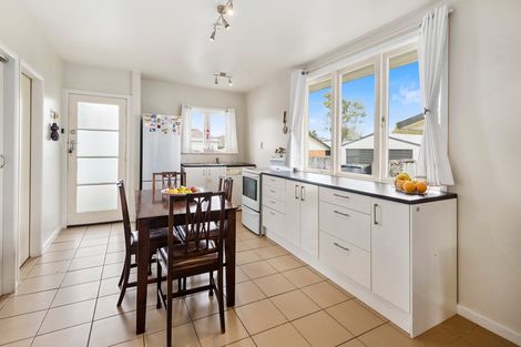 Photo of property in 1/450 Great South Road, Opaheke, Papakura, 2113