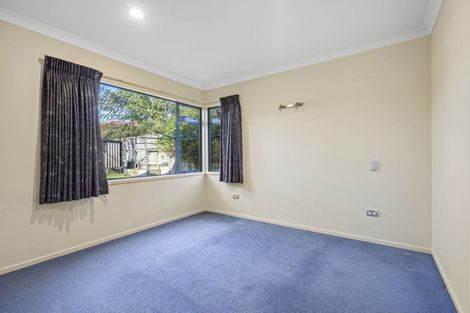 Photo of property in 8 Oldfield Court, Huntington, Hamilton, 3210