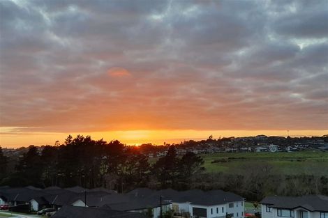 Photo of property in 114 Ormonde Drive, Silverdale, 0932