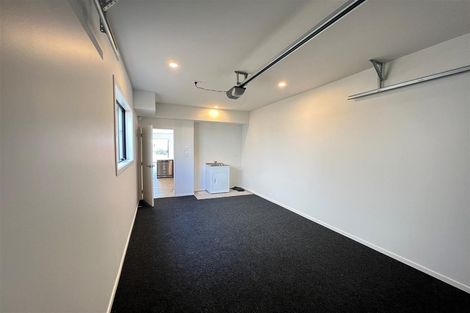 Photo of property in 27 Aramata Road, Papakura, 2110