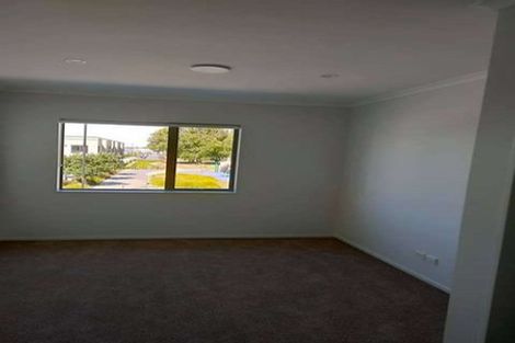 Photo of property in 52 Gosper Road, Takanini, 2112